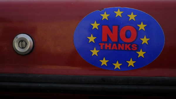 A car sticker with a logo encouraging people to leave the EU is seen on a car, in Llandudno, Wales, February 27, 2016. REUTERS/Phil Noble - RTSDHI8